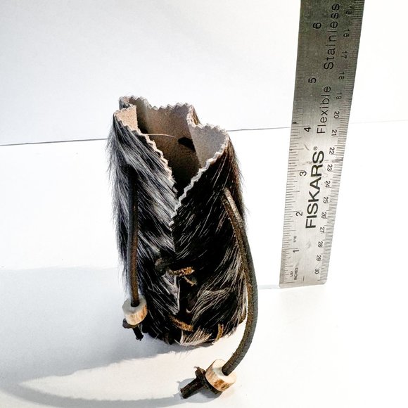 Handmade cowhide coin pouch, beautiful brindled hide, drawstring pouch - Picture 6 of 6